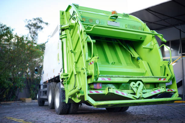 Best Attic Cleanout Services  in Terre Du Lac, MO